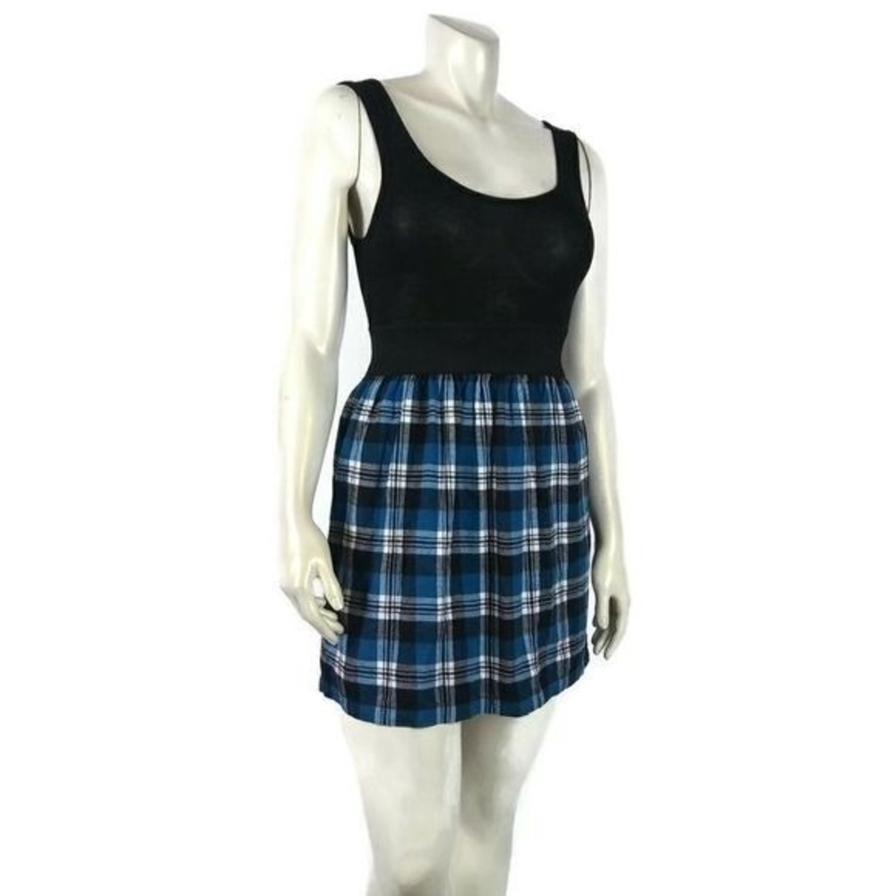 Max Rave Medium Black Plaid Basic Sleeveless Dress - image 1
